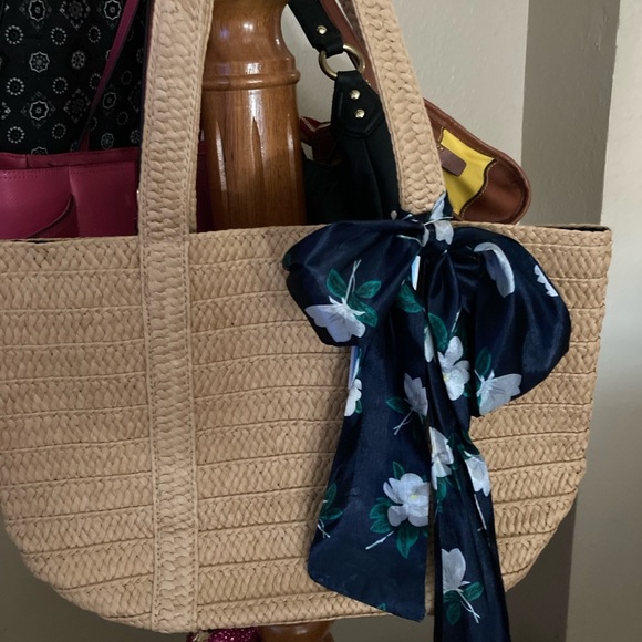 Draper James Tan Tote with Navy Floral Scarf - Picture 1 of 4